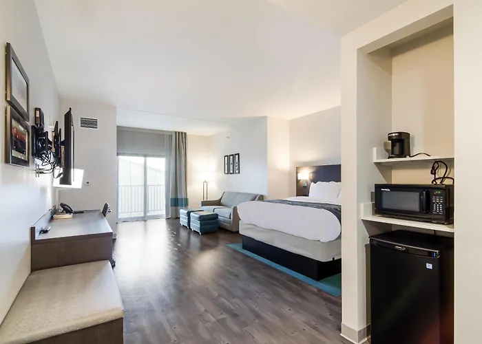 Comfort & East Near Gulf State Park Hotel 4*
