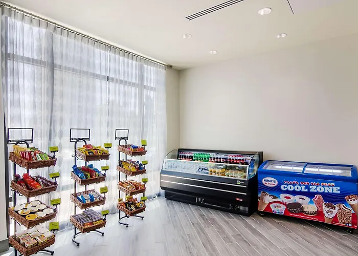 Hotel Comfort & East Near Gulf State Park 4*