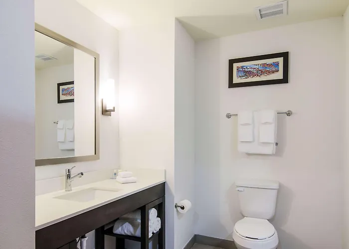 Hotel Comfort & East Near Gulf State Park 4*